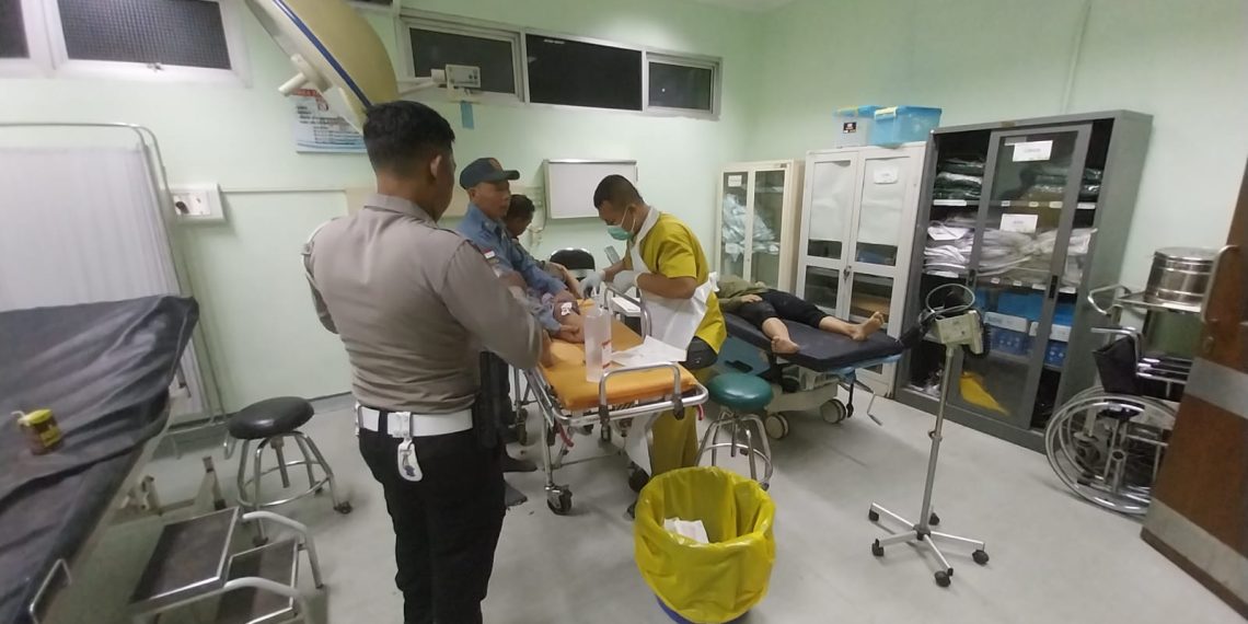 Polsek Nagreg Tangani Tanah Longsor, Tiga Orang Jadi Korban