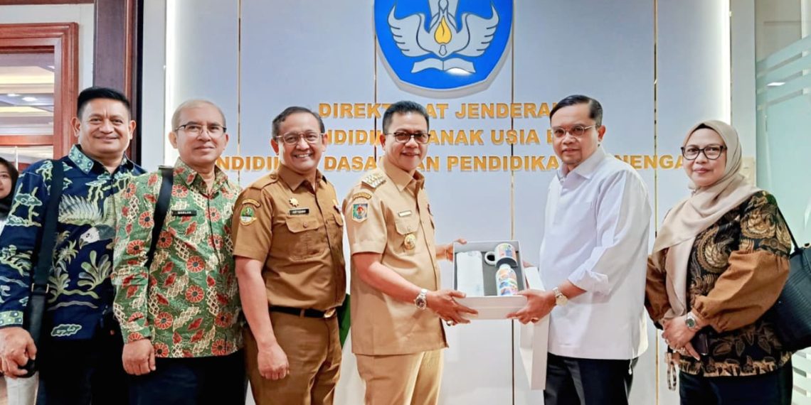 Di Tengah Tekanan Fiskal, Pemkab Bandung Minta Regulasi Pusat Lebih Responsif bagi Guru Paruh Waktu