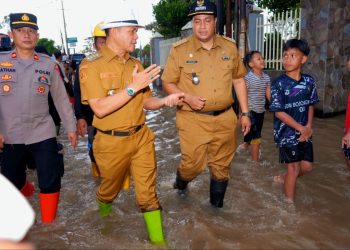 Bupati Bandung Tegaskan 13 Kecamatan di Kabupaten Bandung Terdampak Banjir dan Angin Kencang
